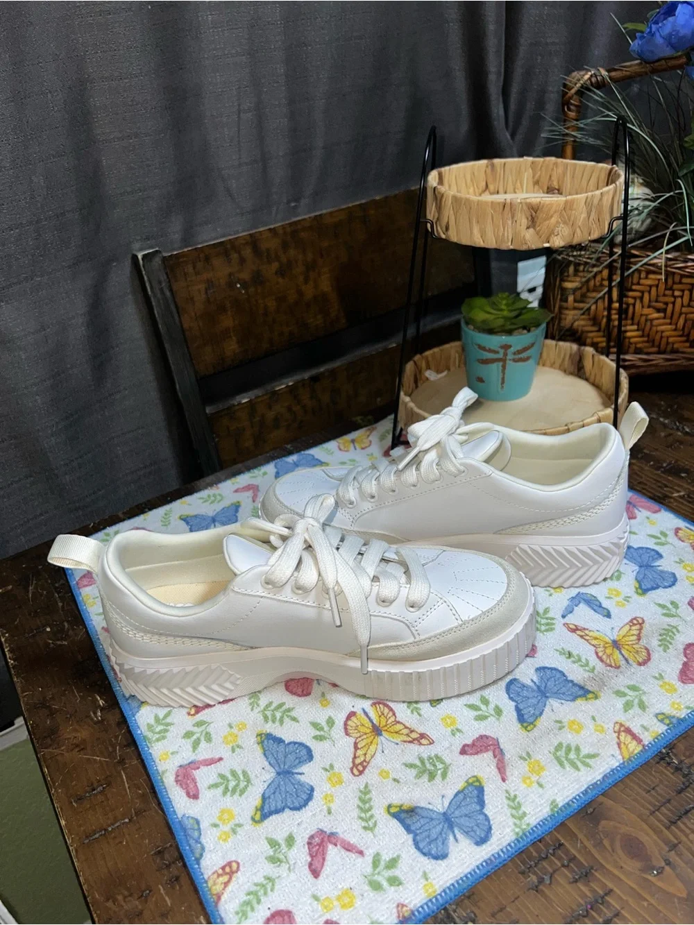 SOREL Women's Ona Ave Low Sneakers in Sea Salt/Bleached Ceramic